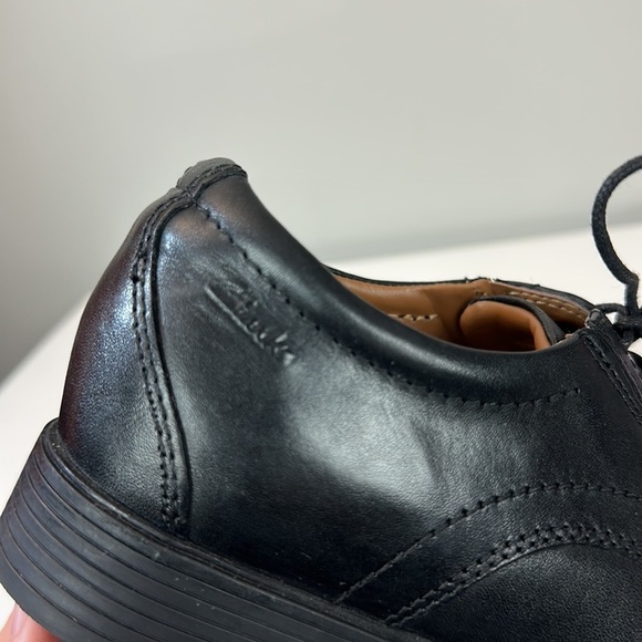 Clarks Whiddon Plain Black Leather Oxford Dress Shoes Size 8.5 main image 9